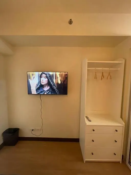 Staycation At Brixton Place Manila Apartment